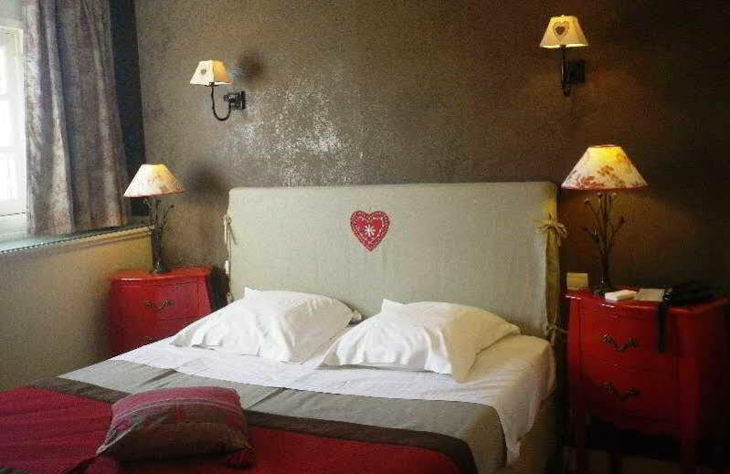 Hotel-Restaurant Ricordeau Loué Esterno foto